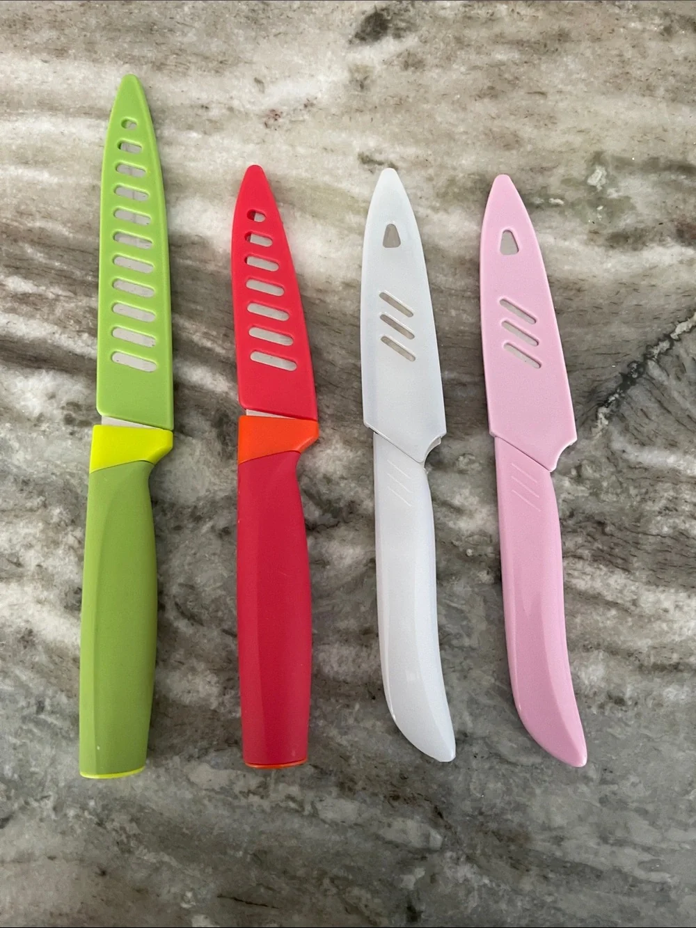Kitchen knives